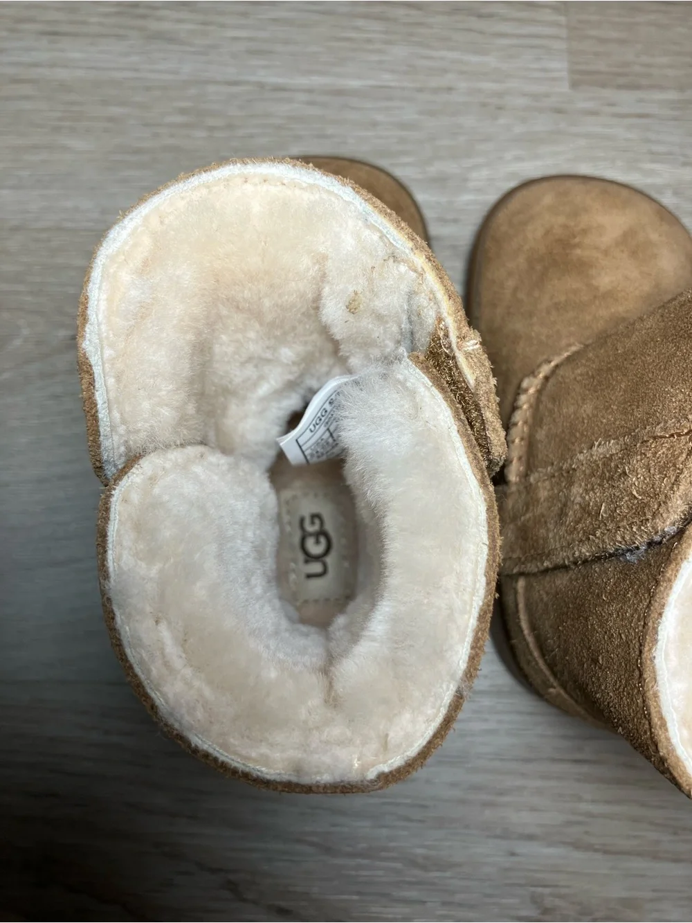 UGG Keelan boots size 4/5C